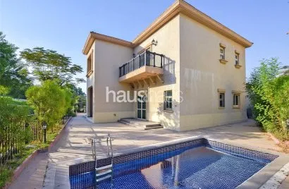 4 غرف نوم فيلا في Jumeirah Islands, الإمارات العربية المتحدة رقم 831