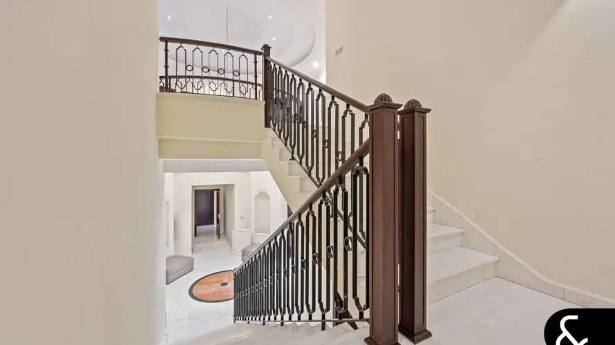 6 غرفة نوم  فيلا في Signature Villas, الإمارات العربية المتحدة رقم 1306 № 13