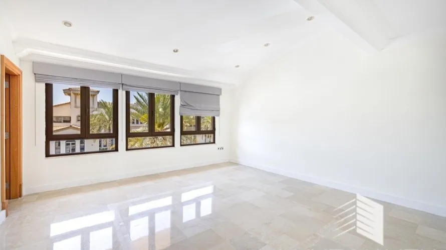 6 غرفة نوم  فيلا في Signature Villas, الإمارات العربية المتحدة رقم 226 № 4