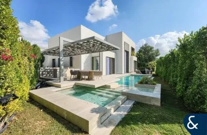 4 غرف نوم فيلا في Jumeirah Islands, الإمارات العربية المتحدة رقم 1534