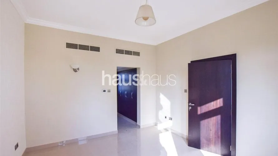 4 غرف نوم فيلا في Jumeirah Islands, الإمارات العربية المتحدة رقم 831 № 12