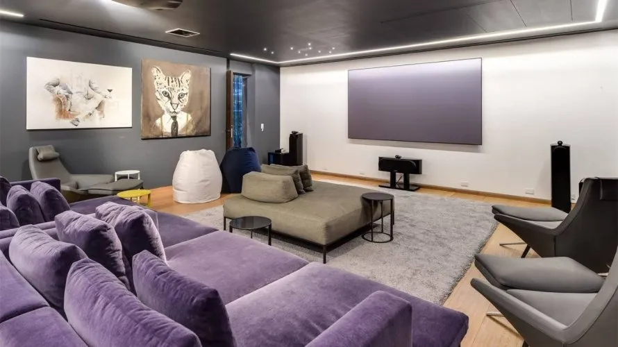 6 غرفة نوم  فيلا في Signature Villas, الإمارات العربية المتحدة رقم 1011