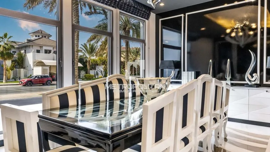 6 غرفة نوم  فيلا في Signature Villas, الإمارات العربية المتحدة رقم 1243 № 4