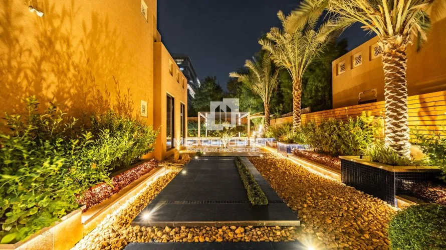 6 غرفة نوم  فيلا في North Village, الإمارات العربية المتحدة رقم 1248 № 19