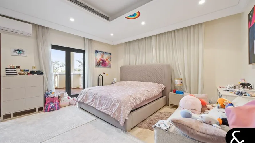 6 غرفة نوم  فيلا في Signature Villas, الإمارات العربية المتحدة رقم 1306 № 17