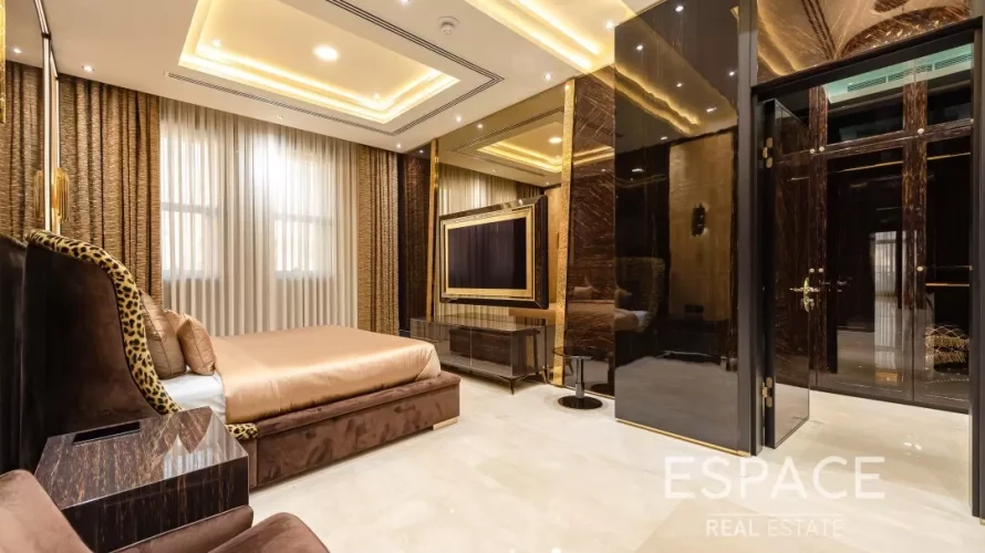 6 غرفة نوم  فيلا في Emirates Hills, الإمارات العربية المتحدة رقم 1051 № 12