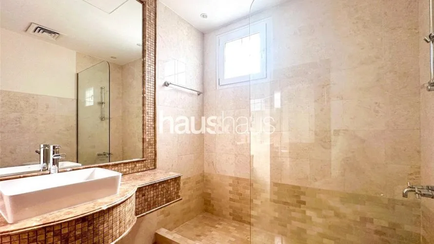 6 غرفة نوم  فيلا في Emirates Hills, الإمارات العربية المتحدة رقم 801 № 28