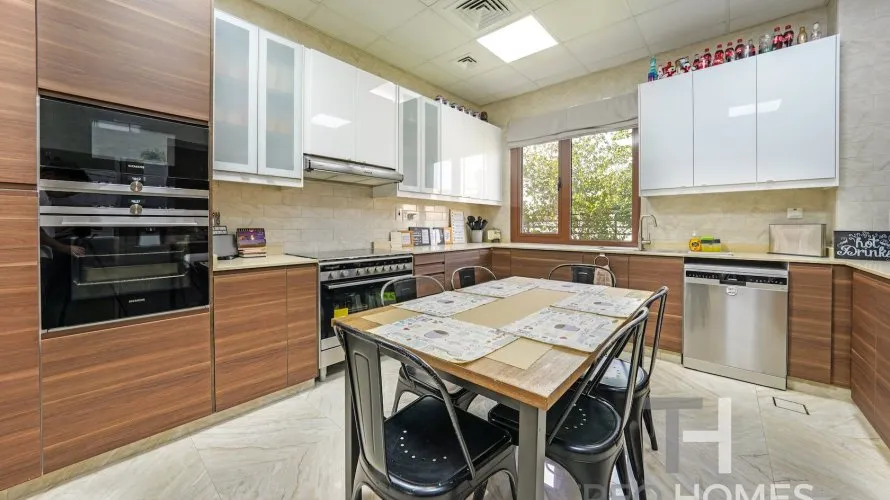 7 غرفة نوم  فيلا في Jumeirah Park, الإمارات العربية المتحدة رقم 645 № 10