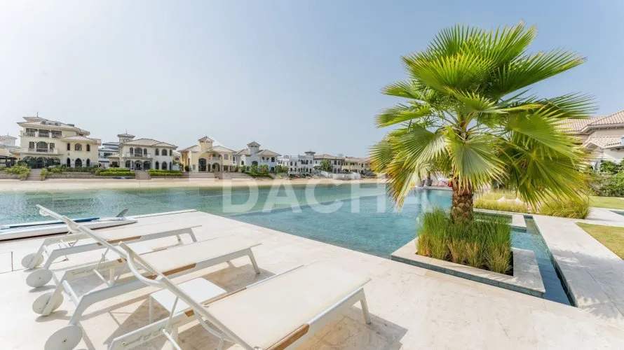6 غرفة نوم  فيلا في Signature Villas, الإمارات العربية المتحدة رقم 2424 № 10