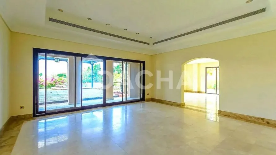 6 غرفة نوم  فيلا في Meadows, الإمارات العربية المتحدة رقم 2400