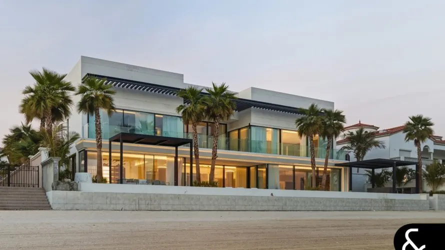6 غرفة نوم  فيلا في Signature Villas, الإمارات العربية المتحدة رقم 2297 № 1