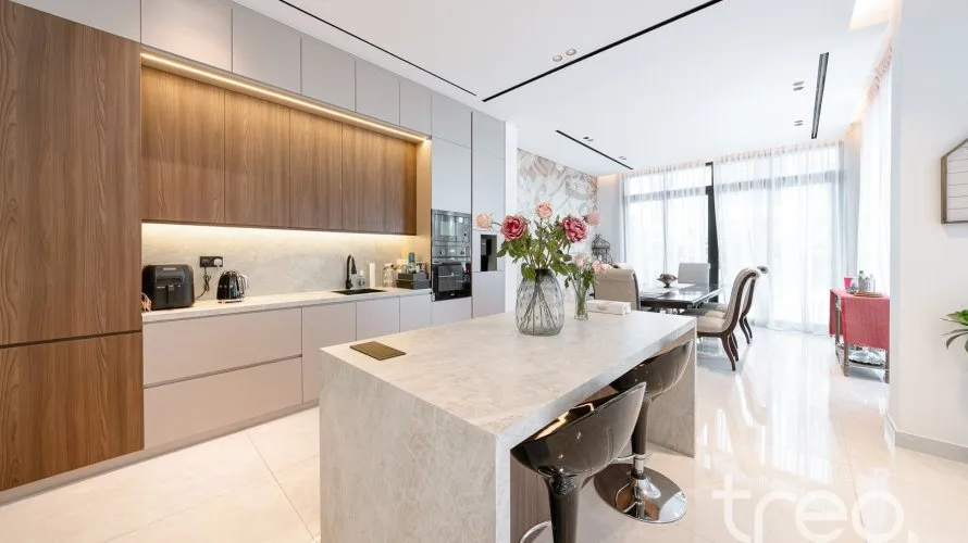 7 غرفة نوم  فيلا في Jumeirah Park, الإمارات العربية المتحدة رقم 2827