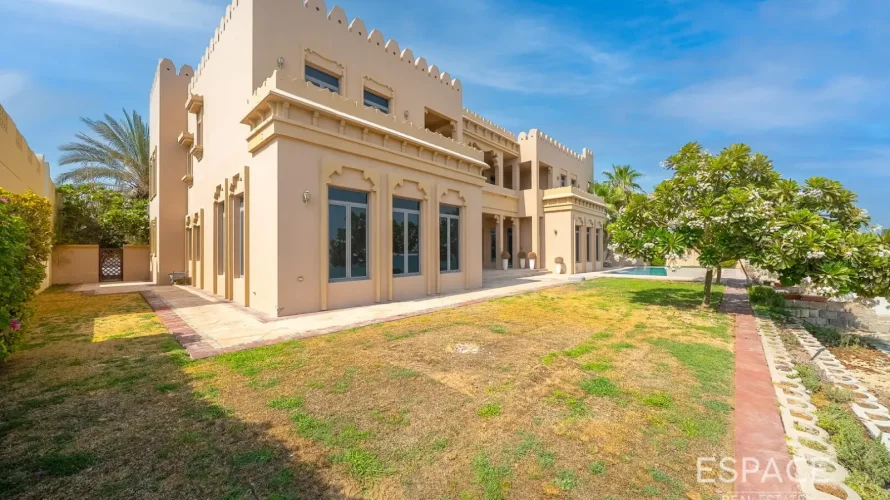 6 غرفة نوم  فيلا في نخلة جميرا, الإمارات العربية المتحدة رقم 2981 № 1