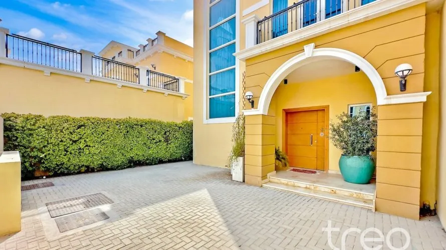 4 غرف نوم فيلا في Legacy, الإمارات العربية المتحدة رقم 3664