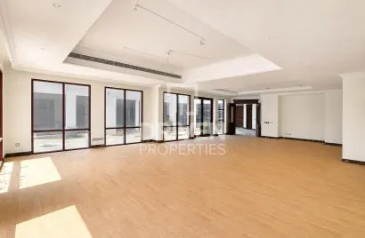 5 غرفة نوم  فيلا في Signature Villas, الإمارات العربية المتحدة رقم 4058