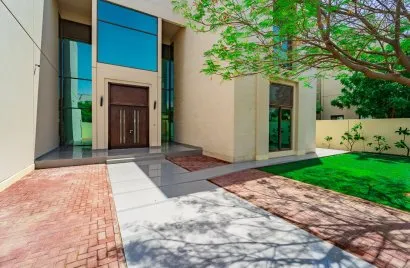 5 غرفة نوم  فيلا في Nadd Al Sheba, الإمارات العربية المتحدة رقم 4109