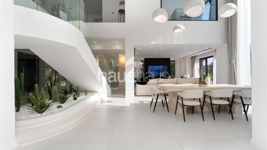 Villa de 4 dormitorios en Jumeirah Islands, UAE No. 829 № 10