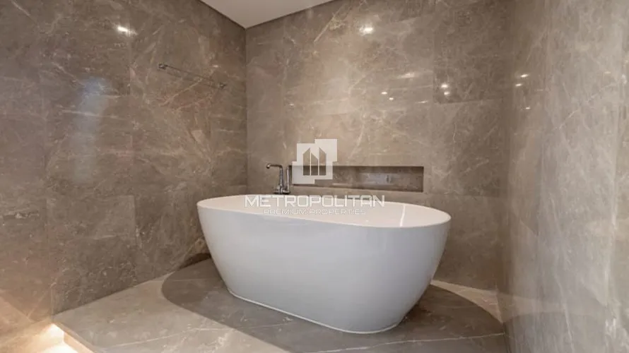 Villa de 4 dormitorios en Golf Place, UAE No. 1278 № 13