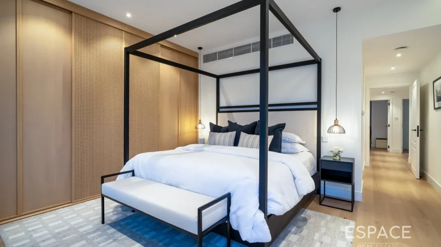 Villa de 4 dormitorios en The Lakes, UAE No. 1198 № 15