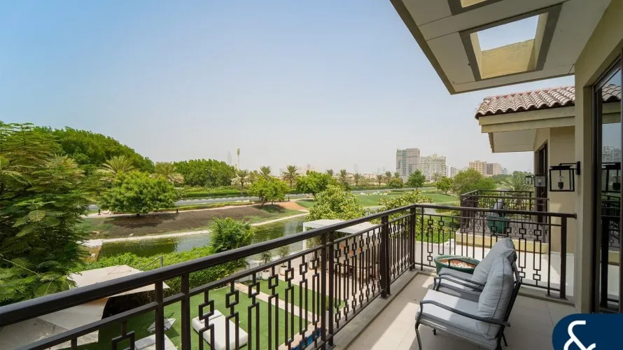 Villa de 5 dormitorios en Jumeirah Golf Estates, UAE No. 1326 № 2