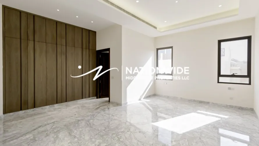 Villa de 9 dormitorios en Abu Dhabi, UAE No. 864