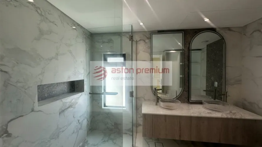 Villa de 5 dormitorios en Meadows, UAE No. 1725 № 9