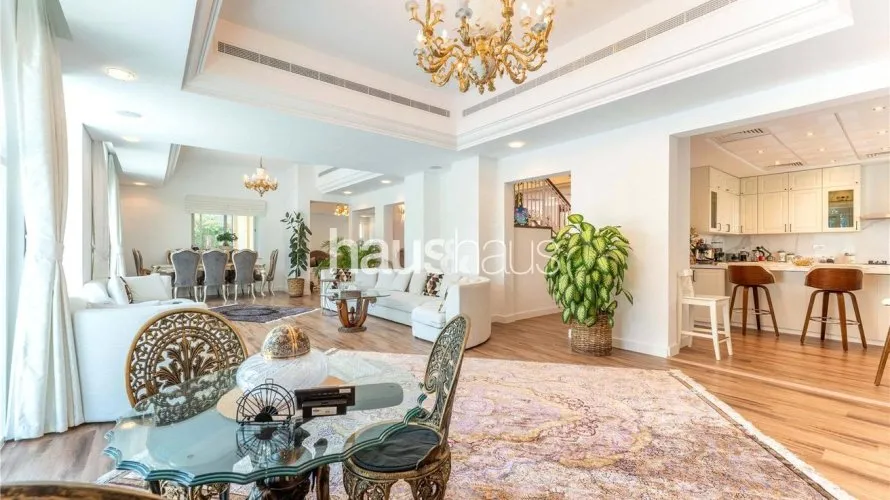 Villa de 5 dormitorios en Dubai Sports City, UAE No. 789 № 10