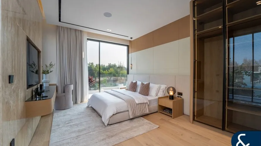 Villa de 6 dormitorios en Jumeirah Golf Estates, UAE No. 1546 № 19