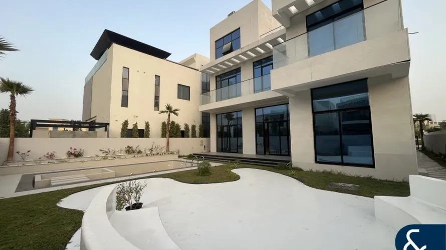 Villa de 6 dormitorios en Jumeirah Park Homes, UAE No. 1298 № 1