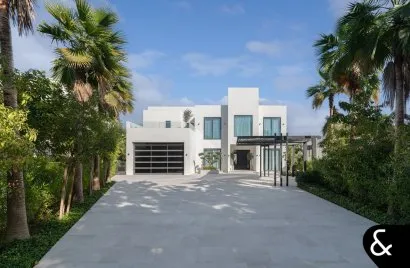 Villa de 5 dormitorios en Jumeirah Islands, UAE No. 1295