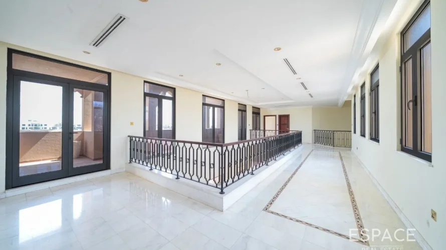 Villa de 6 dormitorios en Palm Jumeirah, UAE No. 1044 № 8