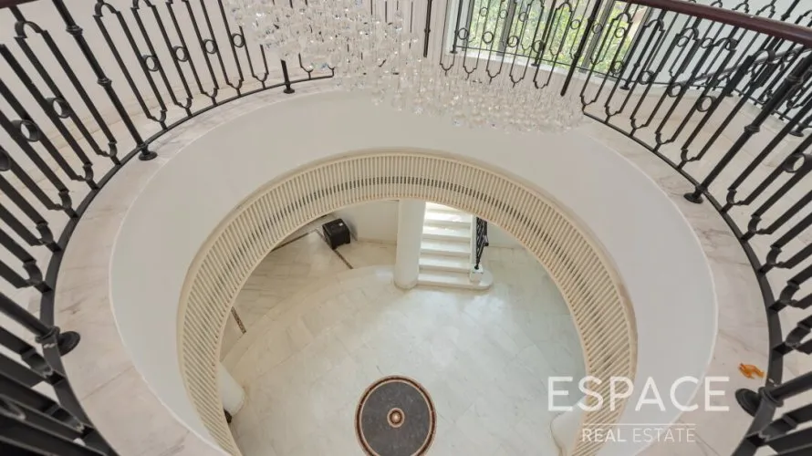 Villa de 5 dormitorios en Palm Jumeirah, UAE No. 1047 № 6