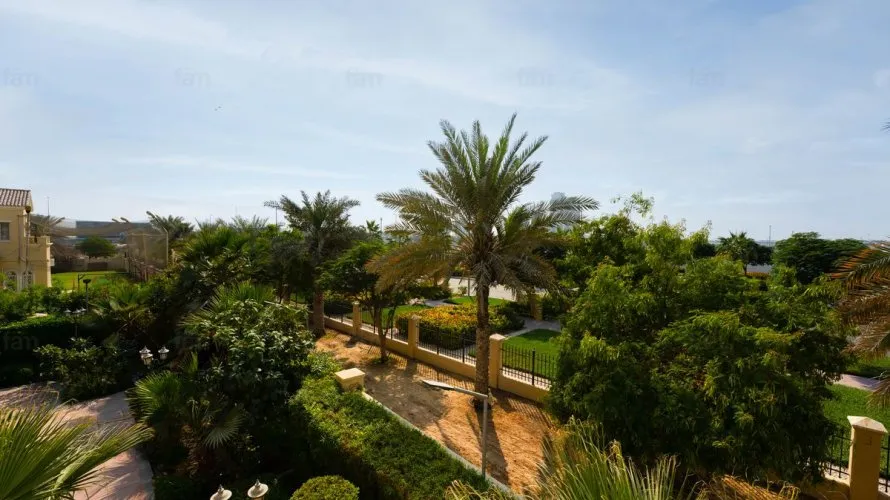 Villa de 6 dormitorios en Dubai, UAE No. 1343 № 10