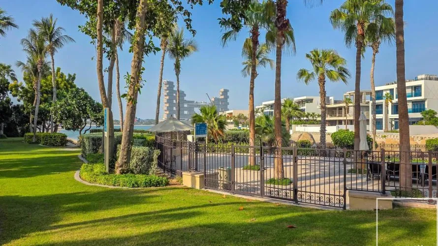 Villa de 4 dormitorios en Palm Jumeirah, UAE No. 1449 № 2