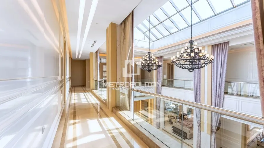 Villa de 6 dormitorios en Emirates Hills, UAE No. 667 № 16