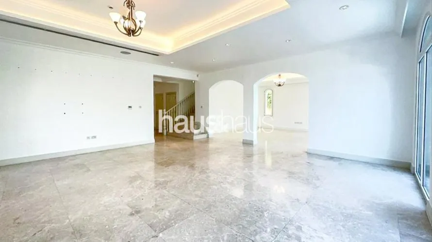 Villa de 4 dormitorios en Jumeirah Golf Estates, UAE No. 834 № 4