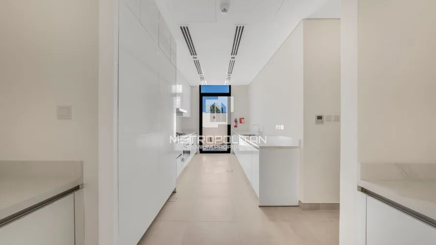 Villa de 4 dormitorios en District One, UAE No. 1233 № 6