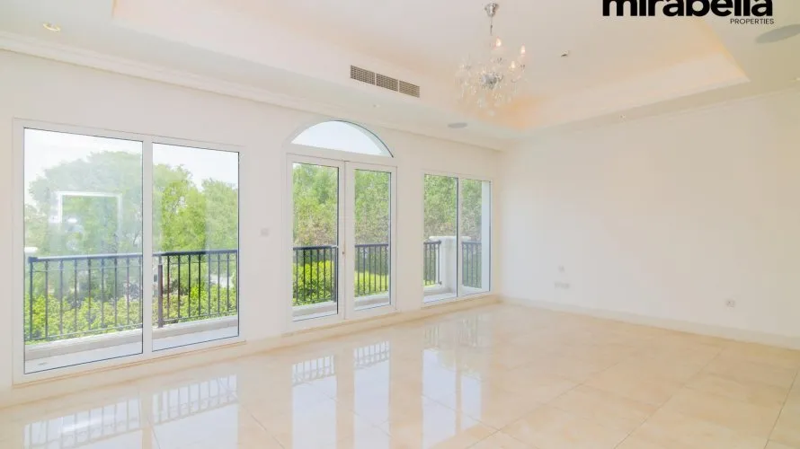 Villa de 6 dormitorios en Earth, UAE No. 257 № 9