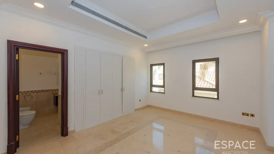 Villa de 6 dormitorios en Palm Jumeirah, UAE No. 1042 № 15