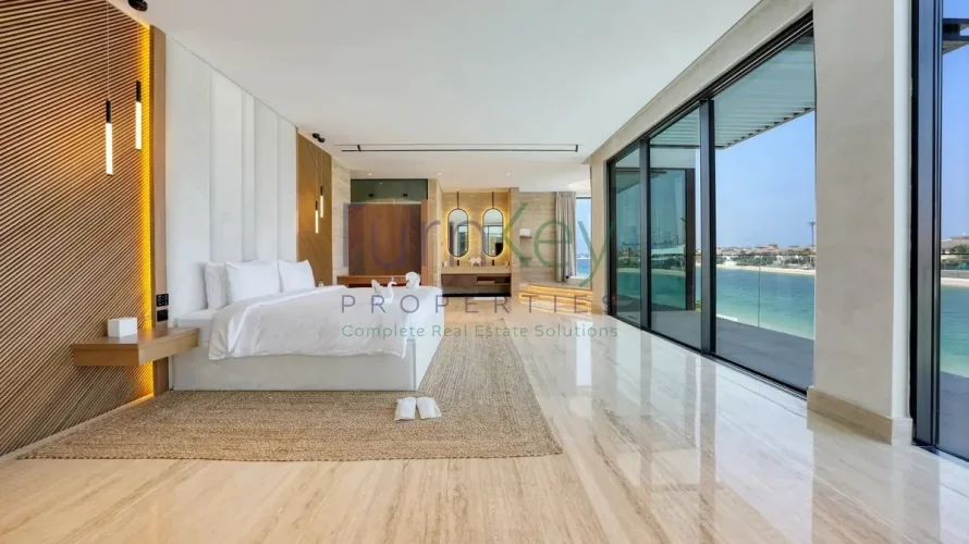 Villa de 6 dormitorios en Palm Jumeirah, UAE No. 1396 № 1