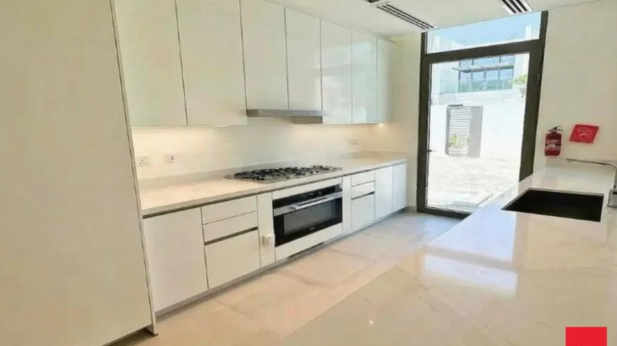 Villa de 4 dormitorios en Dubai, UAE No. 1133 № 3