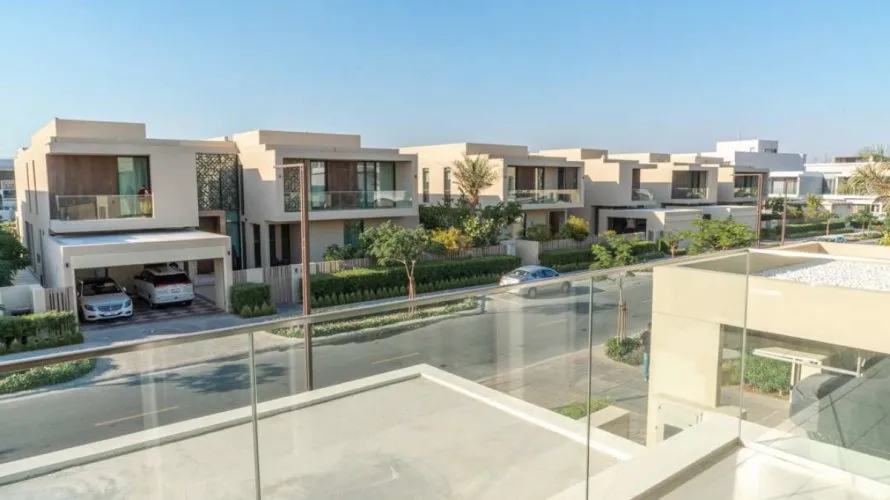 Villa de 6 dormitorios en Golf Place, UAE No. 183 № 17