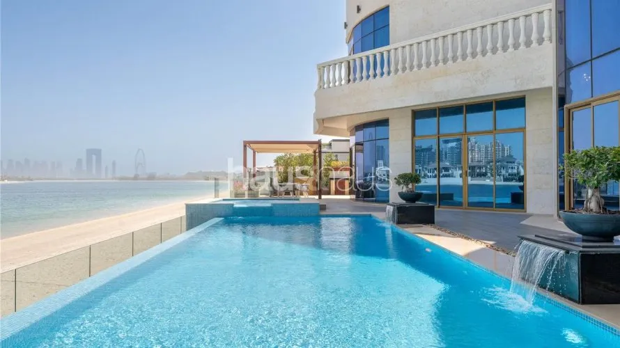 Villa de 7 dormitorios en Palm Jumeirah, UAE No. 797