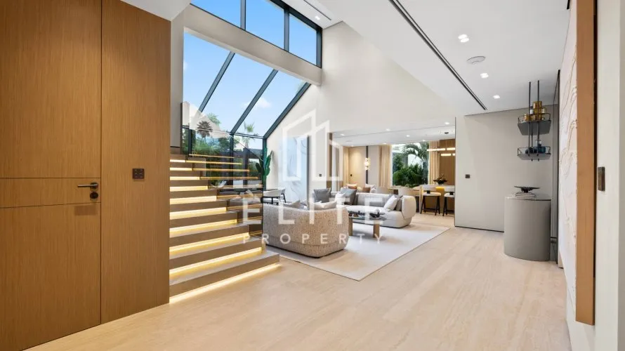 Villa de 5 dormitorios en Dubai, UAE No. 1506 № 5