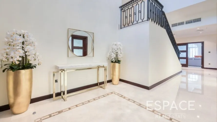 Villa de 5 dormitorios en Palm Jumeirah, UAE No. 1054 № 4
