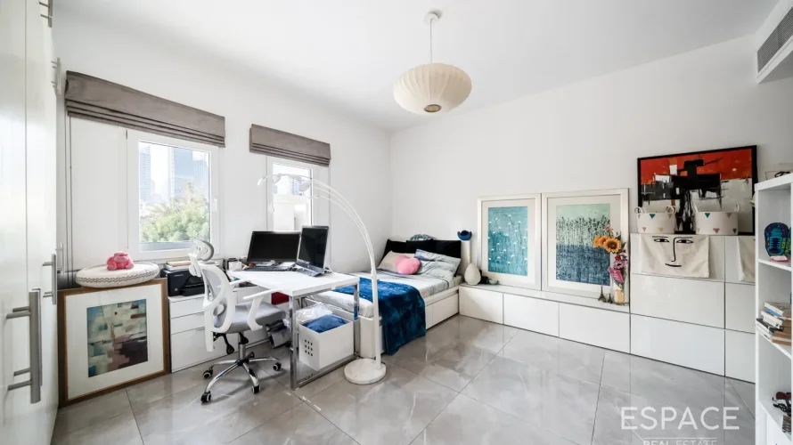 Villa de 4 dormitorios en Meadows, UAE No. 1191 № 11