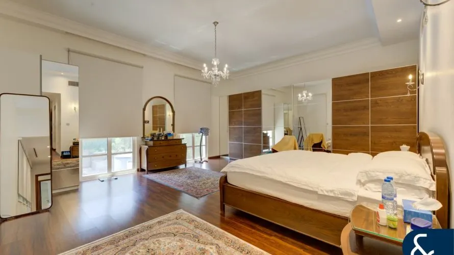 Villa de 6 dormitorios en The Villa, UAE No. 1359 № 13