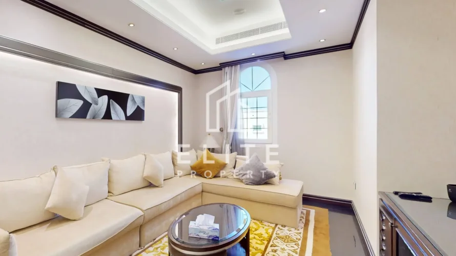 Villa de 6 dormitorios en Dubai, UAE No. 1512 № 11