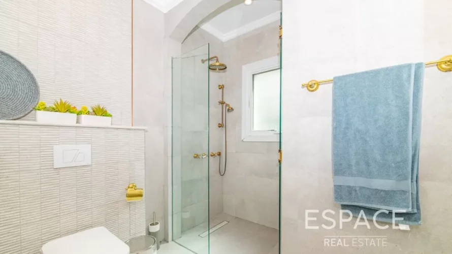 Villa de 5 dormitorios en Jumeirah Golf Estates, UAE No. 1033 № 12