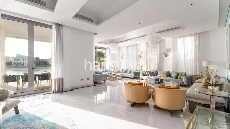 Villa de 5 dormitorios en Garden Homes, UAE No. 821 № 2